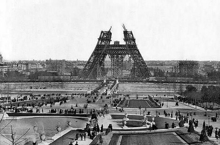 eiffel-tower-construction