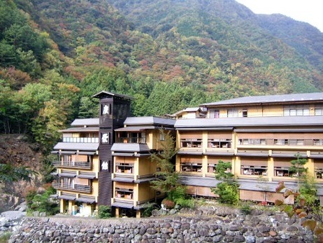 nishiyama-onsen