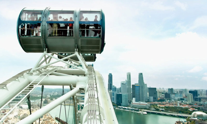 singapore flyer capsule