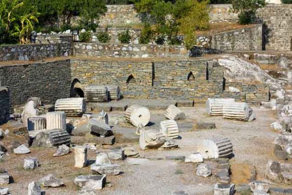 turkey-bodrum-mausoleum-ruins