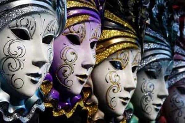 Venice-Carnival-Cherishing