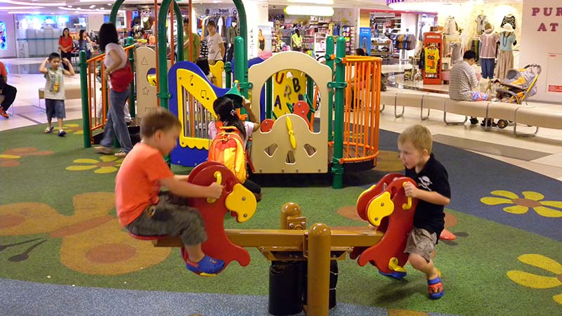 changi airport singapore kids