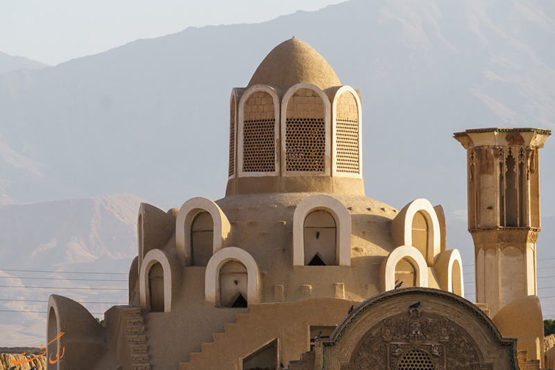 بادگیر خانه بروجردی ها در کاشان