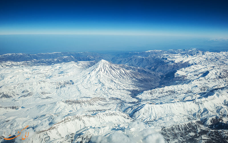 کوه دماوند از آسمان