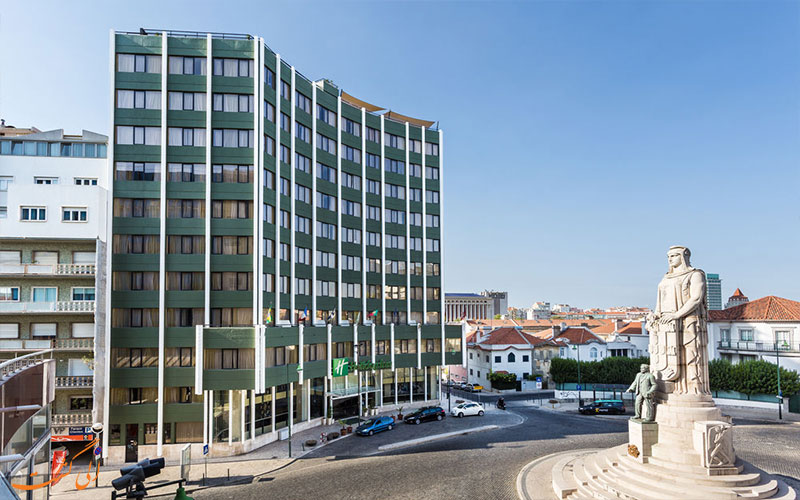 Holiday Inn Lisbon- eligasht.com میدان و نمای هتل