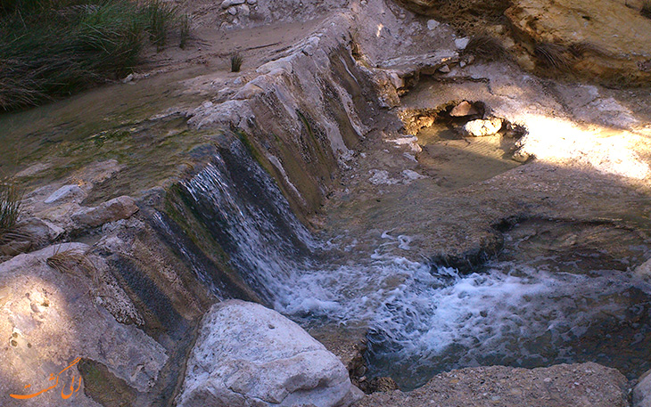 چشمه های روستای بناب در هرمزگان