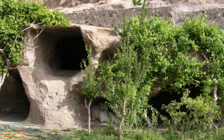 اهلی روستای تمین