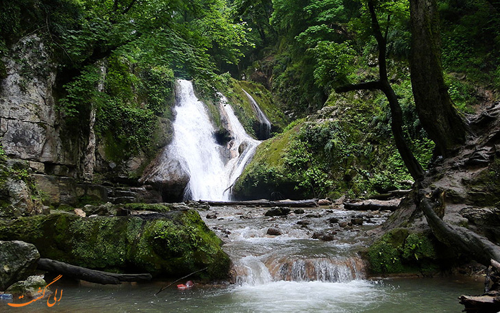 آبشار لوه در گلستان