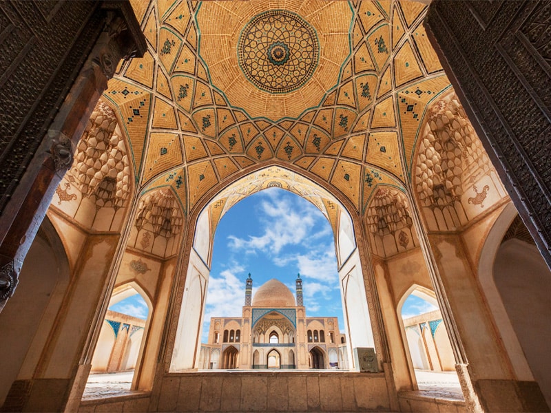 مسجد و مدرسه آقا بزرگ - الی گشت