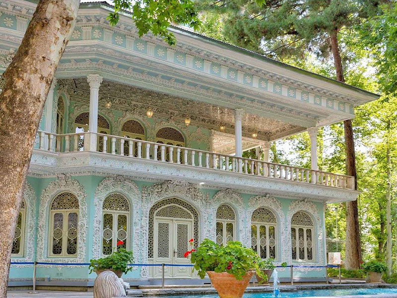 خانه های تاریخی تهران - عمارت تماشاگه زمان - الی گشت