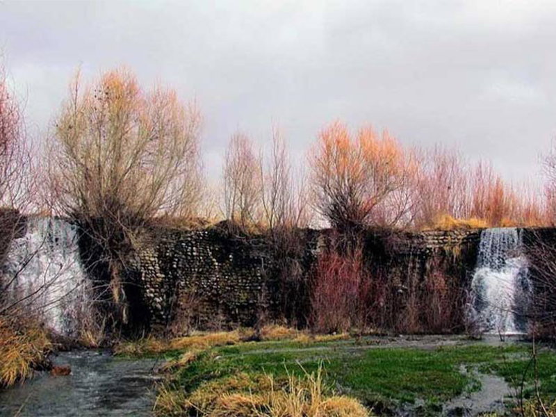 آبشار گور داغ یا کوره چکان