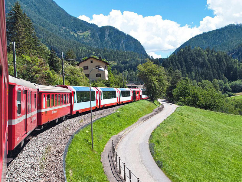 سوئیس، The Glacier Express - الی گشت -زیباترین مسیرهای قطار در دنیا