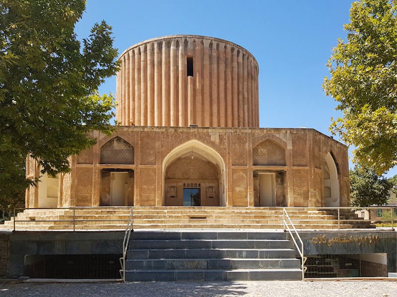 زیرزمین کاخ خورشید 