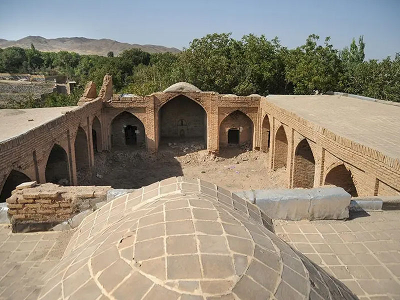 کاروانسرای کوه نمک