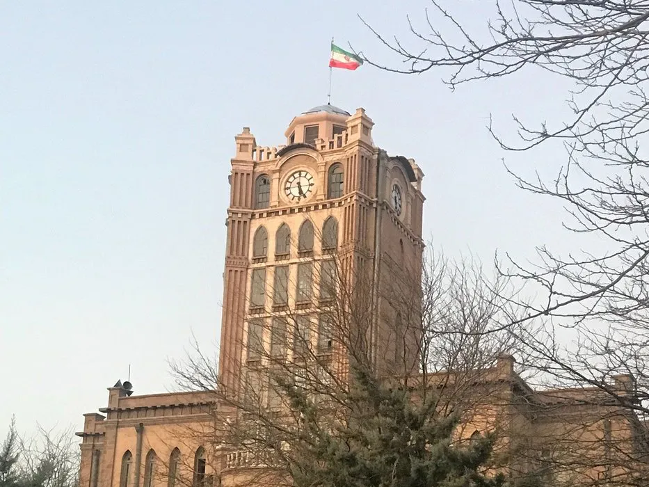 میدان ساعت تبریز