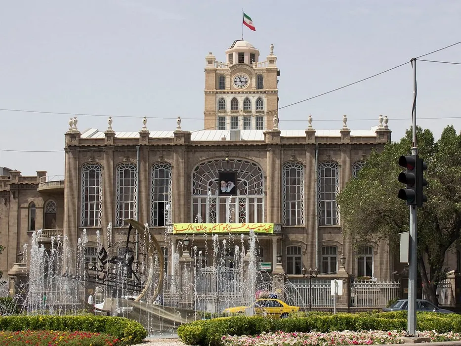 میدان ساعت تبریز